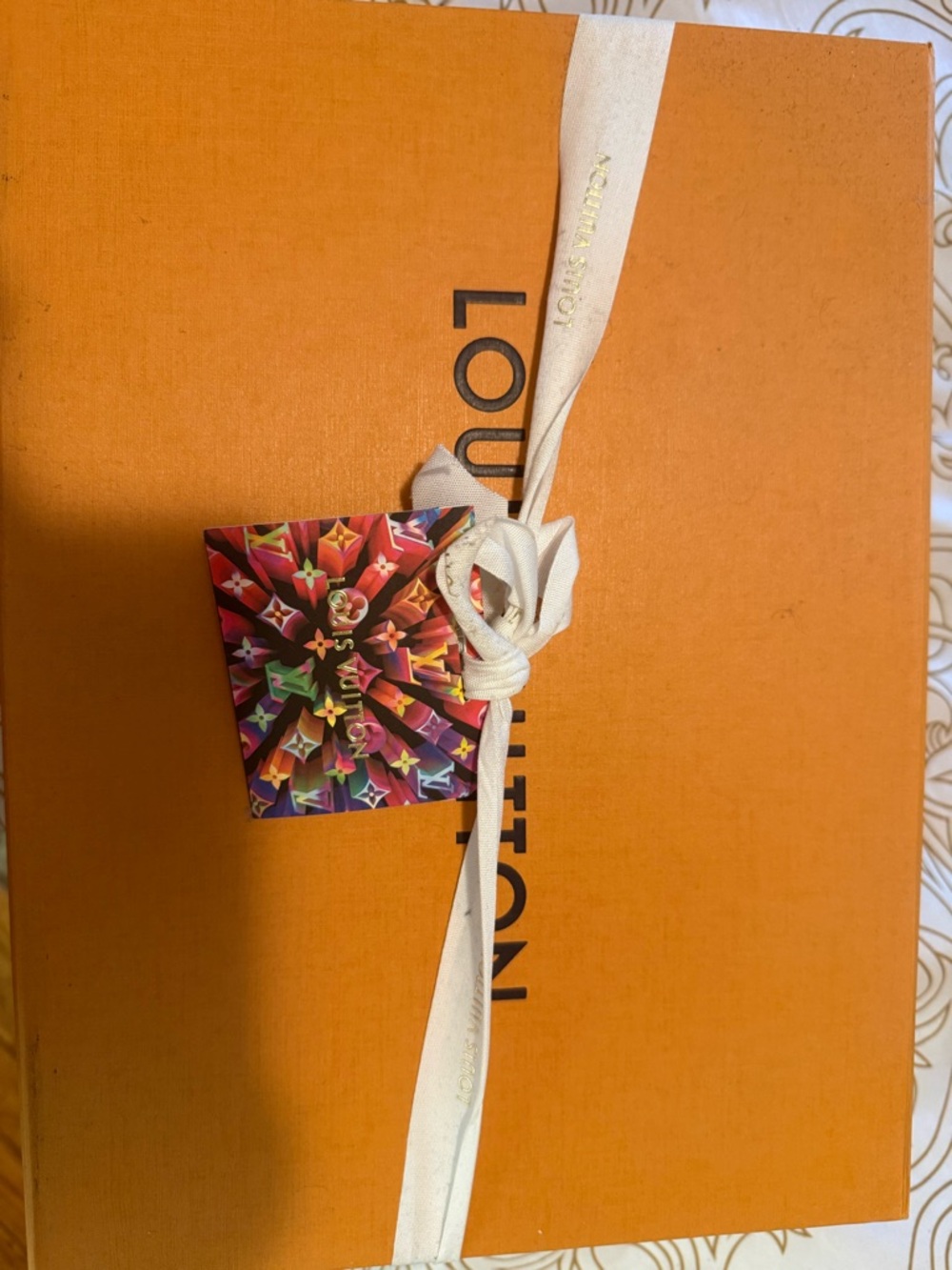 Louis Vuitton Alma BB handbag. Like new, giftable condition. - Picture 5 of 8